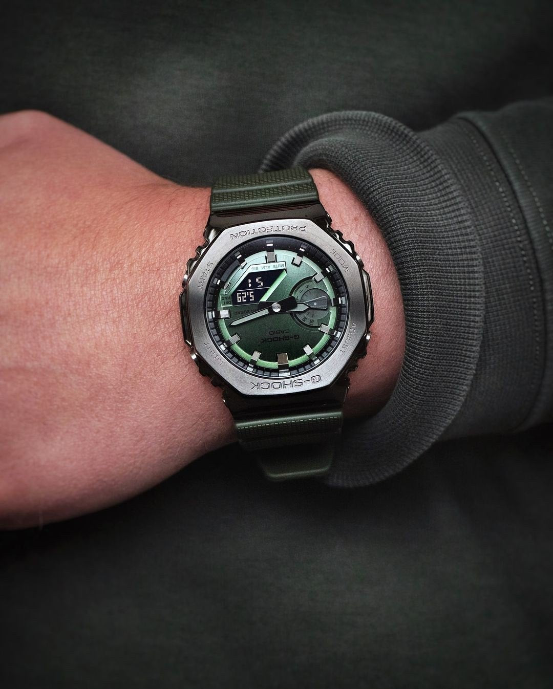 G-SHOCK GM 2100 GREEN METAL BODY