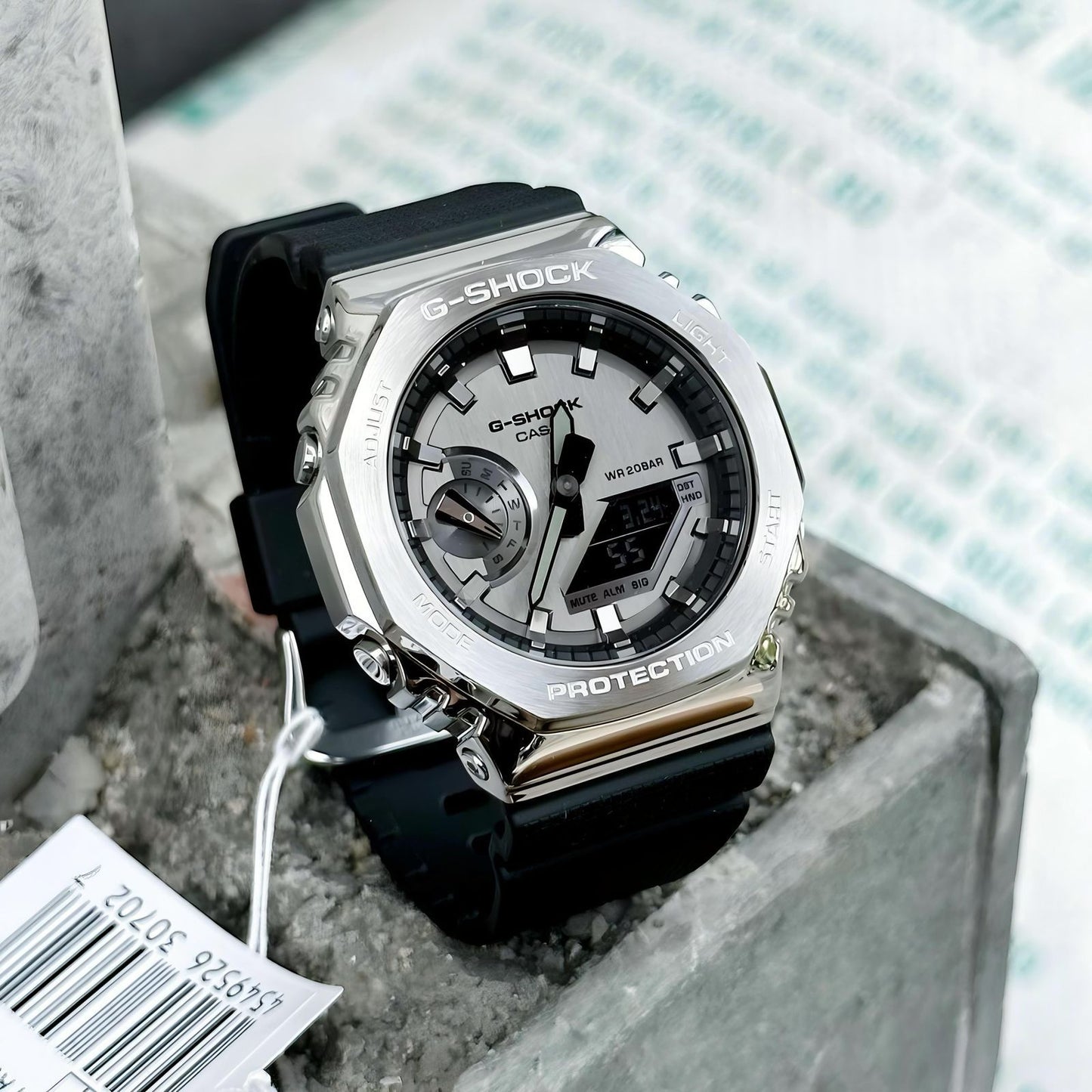 G-SHOCK-Z 2100 SILVER-BLACK Metal Body