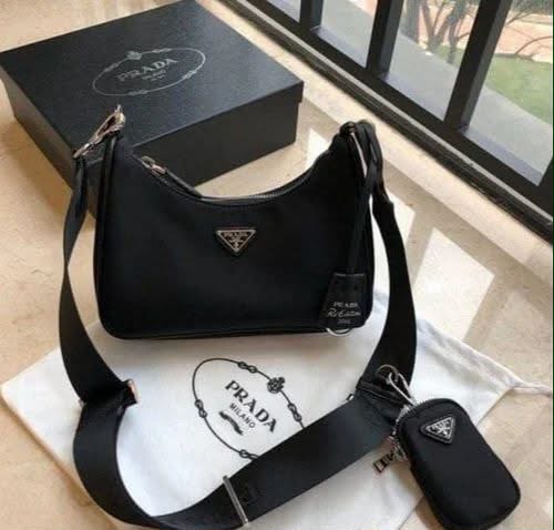 Prada Re-Edition 2005 Shoulder Bag